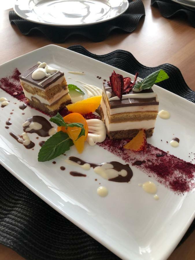 Hotel Cygnus Tulcea Buitenkant foto